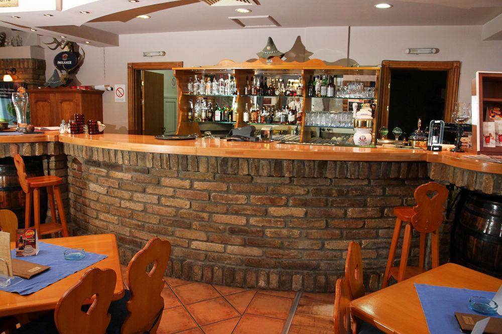Hotel Galleria Subotica Ngoại thất bức ảnh