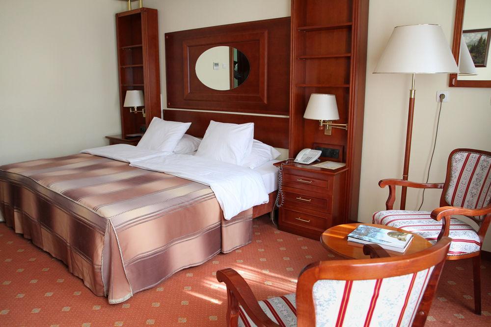 Hotel Galleria Subotica Ngoại thất bức ảnh