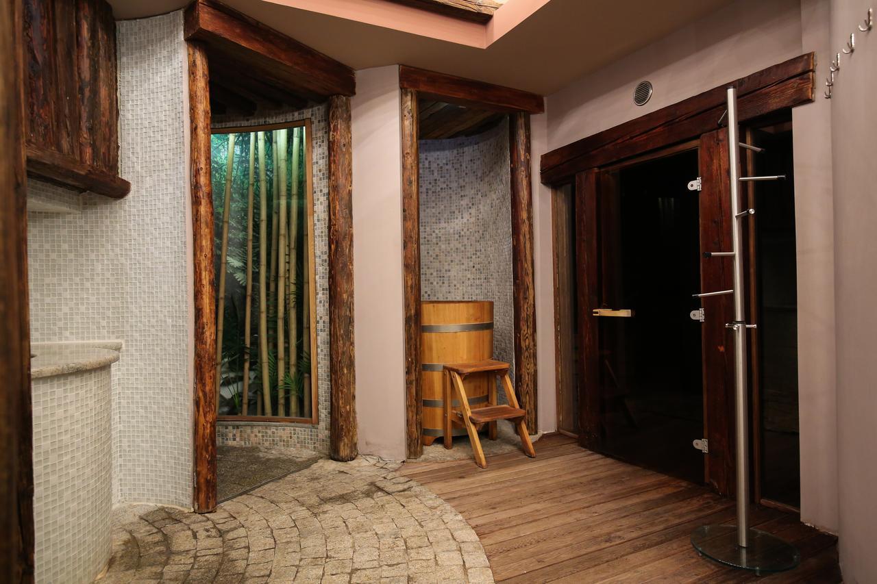 Hotel Galleria Subotica Ngoại thất bức ảnh