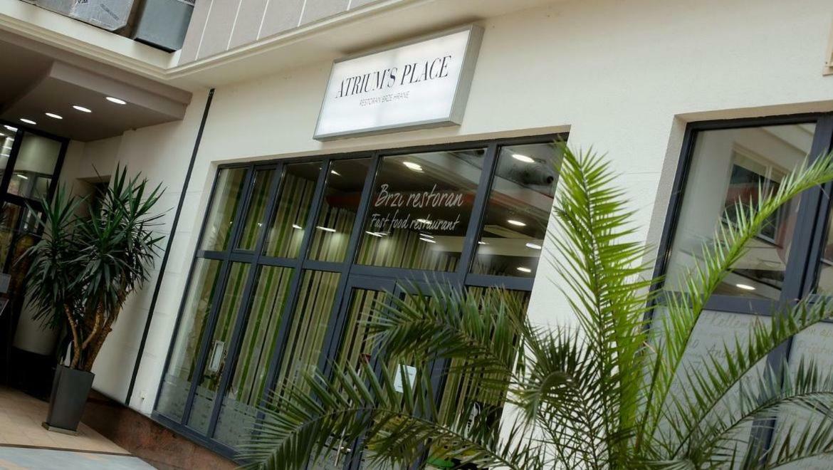 Hotel Galleria Subotica Ngoại thất bức ảnh
