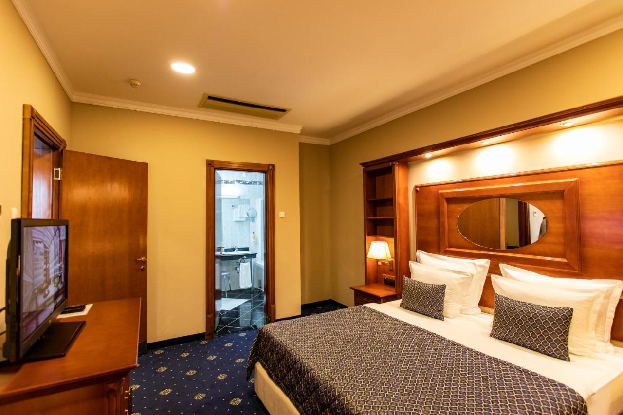 Hotel Galleria Subotica Ngoại thất bức ảnh