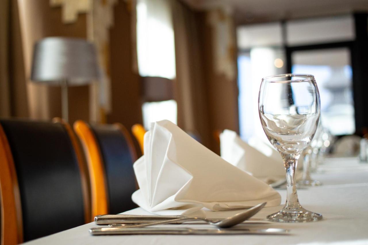 Hotel Galleria Subotica Ngoại thất bức ảnh