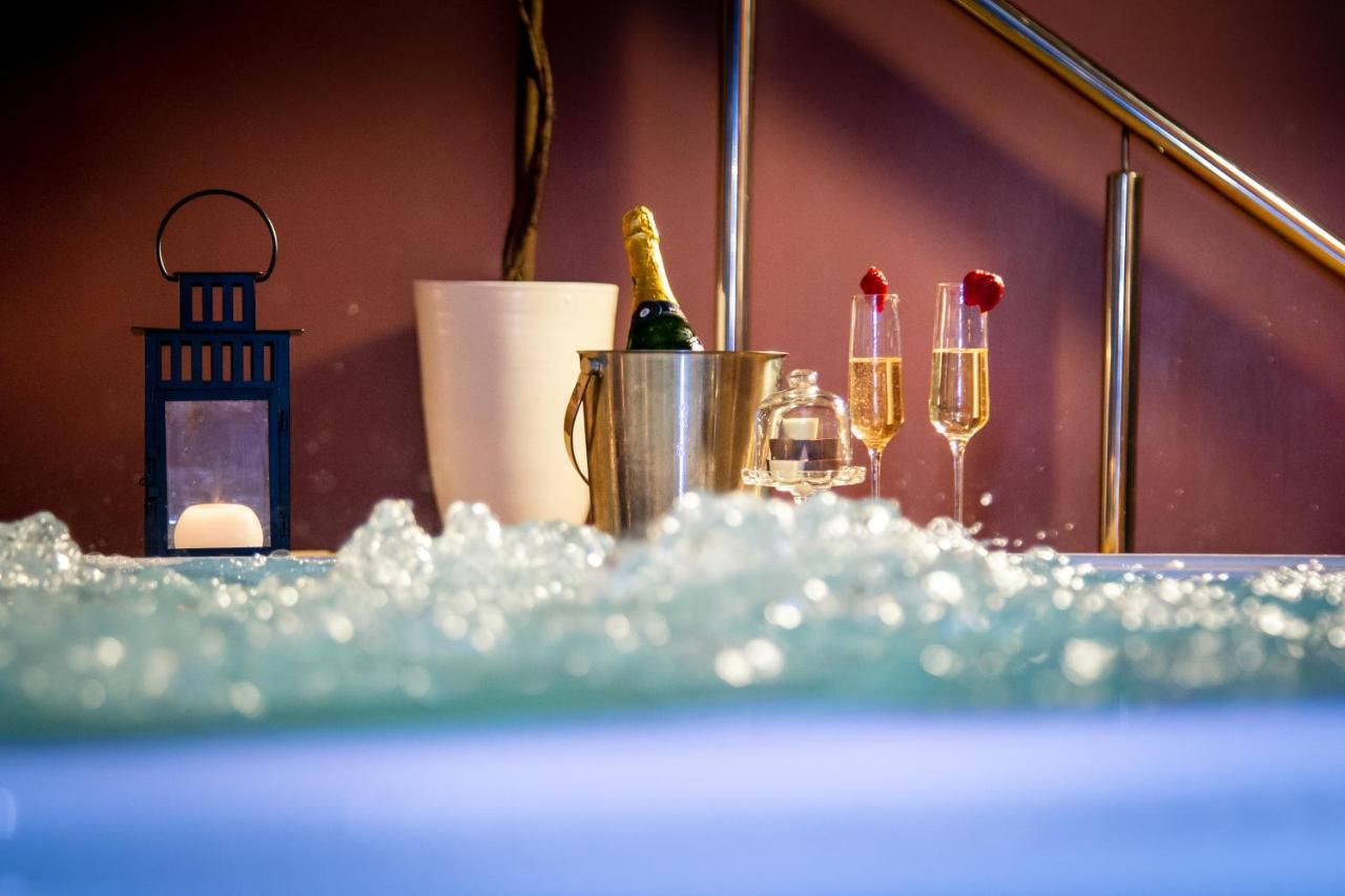 Hotel Galleria Subotica Ngoại thất bức ảnh