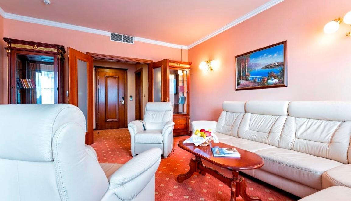 Hotel Galleria Subotica Ngoại thất bức ảnh